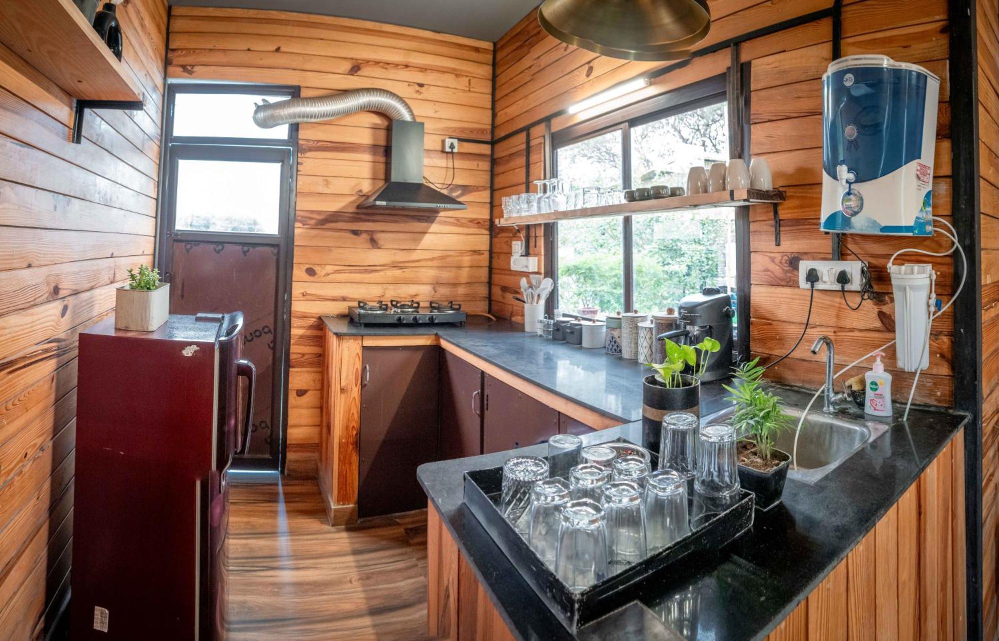 The Nirvana Nest 古尔冈 外观 照片